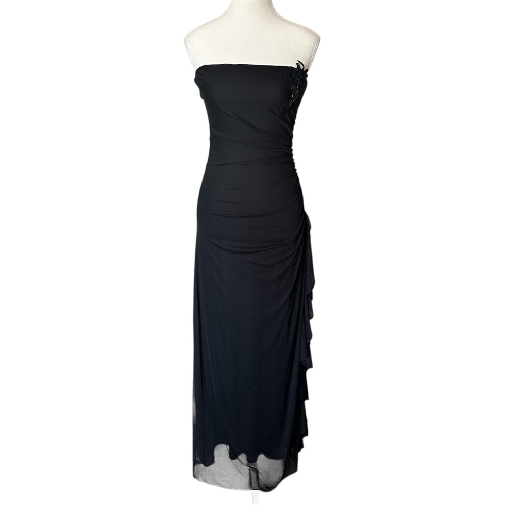 Elegant Black Strapless Evening Dress